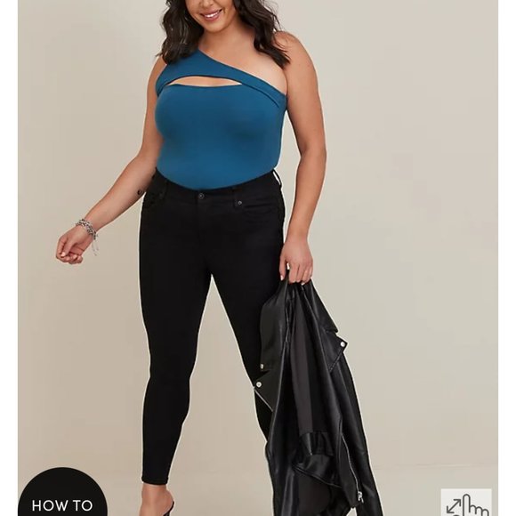 TORRID FOXY CUTOUT ONE SHOULDER TOP SIZE 3X 22-24 - Picture 2 of 5